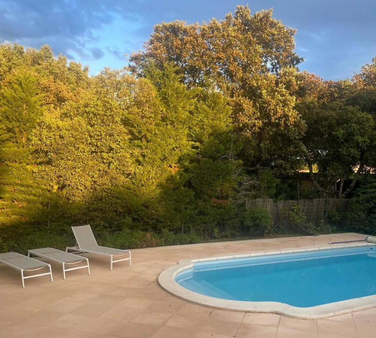 La Maison Du Bon Remede Mazan Holiday home